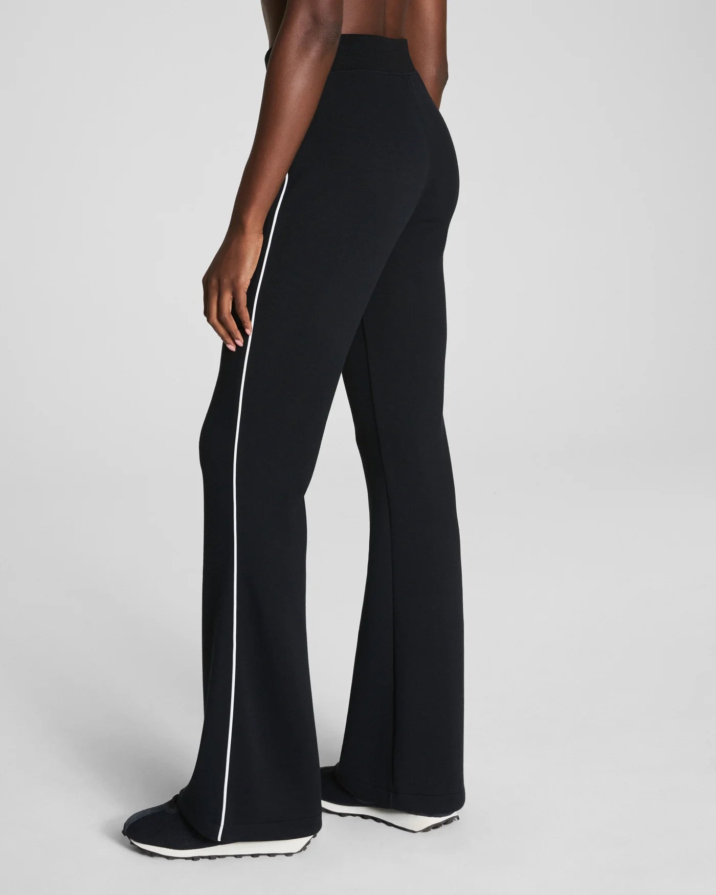 Spanx Airessential Pique Flare Track Pant - Black