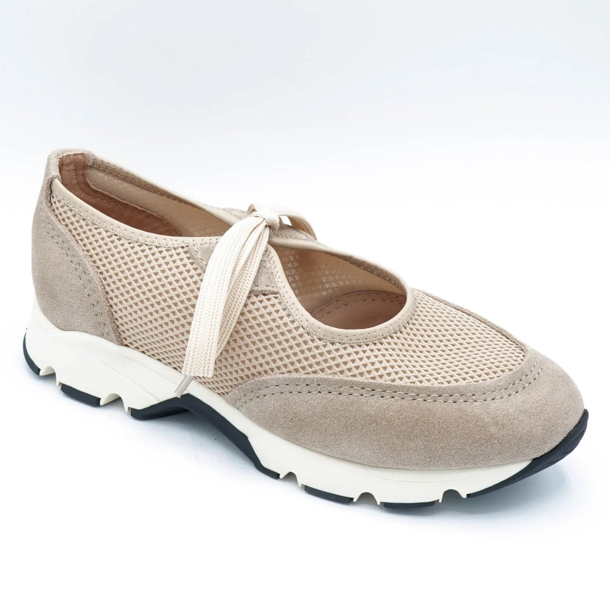 All Black Open Trainer 26 - Nude