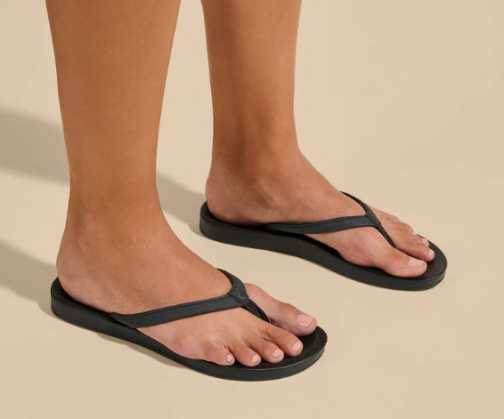 Olukai Women's 'Uiki Rock Lava