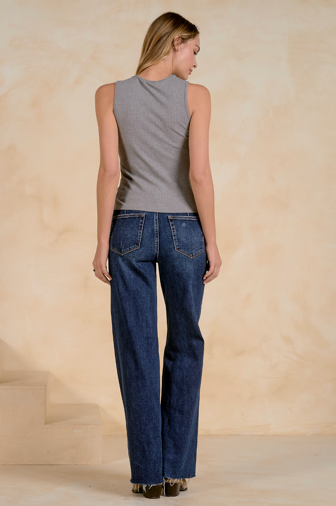 Elan Twisted Tank - Grey