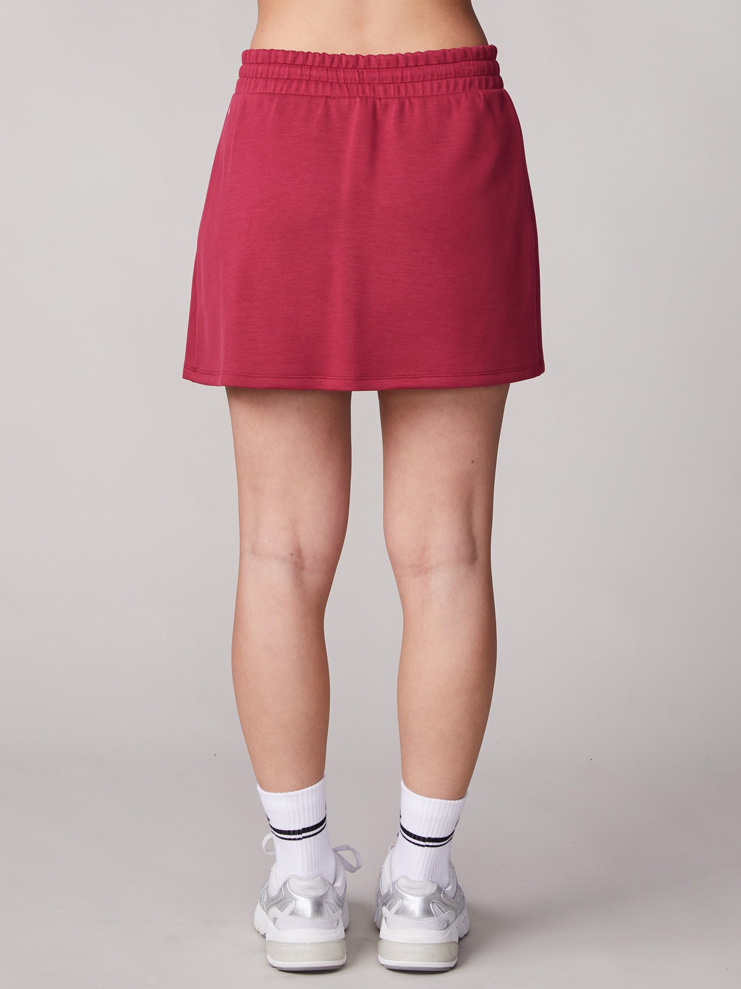 Thrive Societe Front Skort Rumba Red