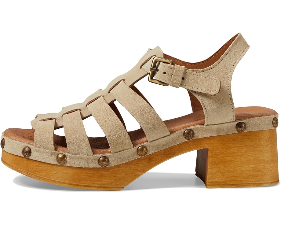 Eric Michael Desi Beige