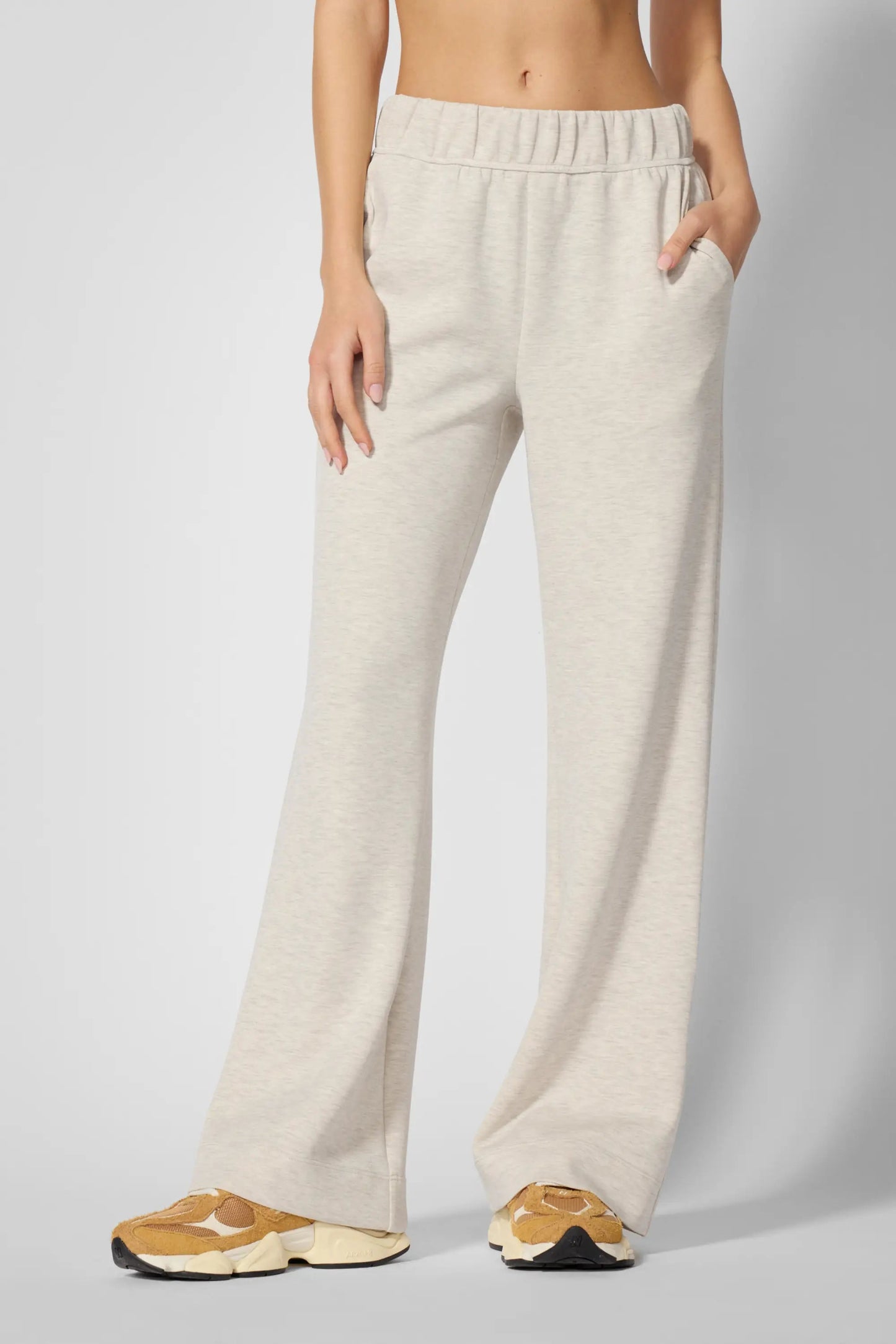 MPG  Women's Dreamweave Relaxed Pant Heather Birch
