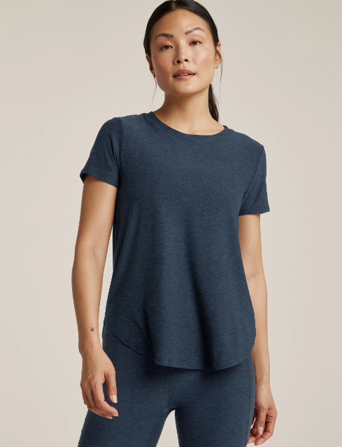 Beyond Yoga Featherweight Down Low Tee Navy