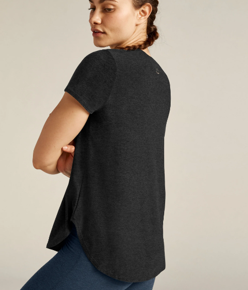 Beyond Yoga Featherweight Down Low Tee Darkest Night