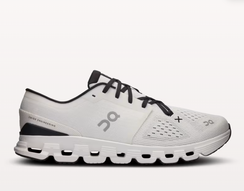 On Running Women's Cloud X 4 Ivory/Black