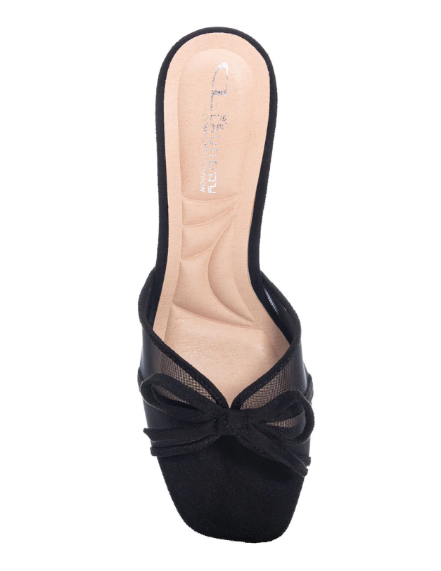 Chinese laundry Jump Up Black