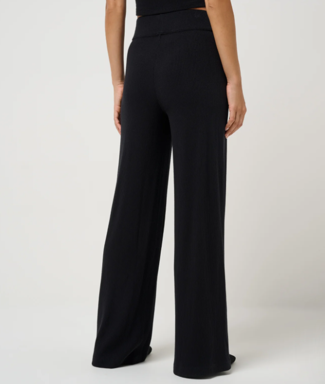 Travis Mathew Women's Evening Retreat Pant Black