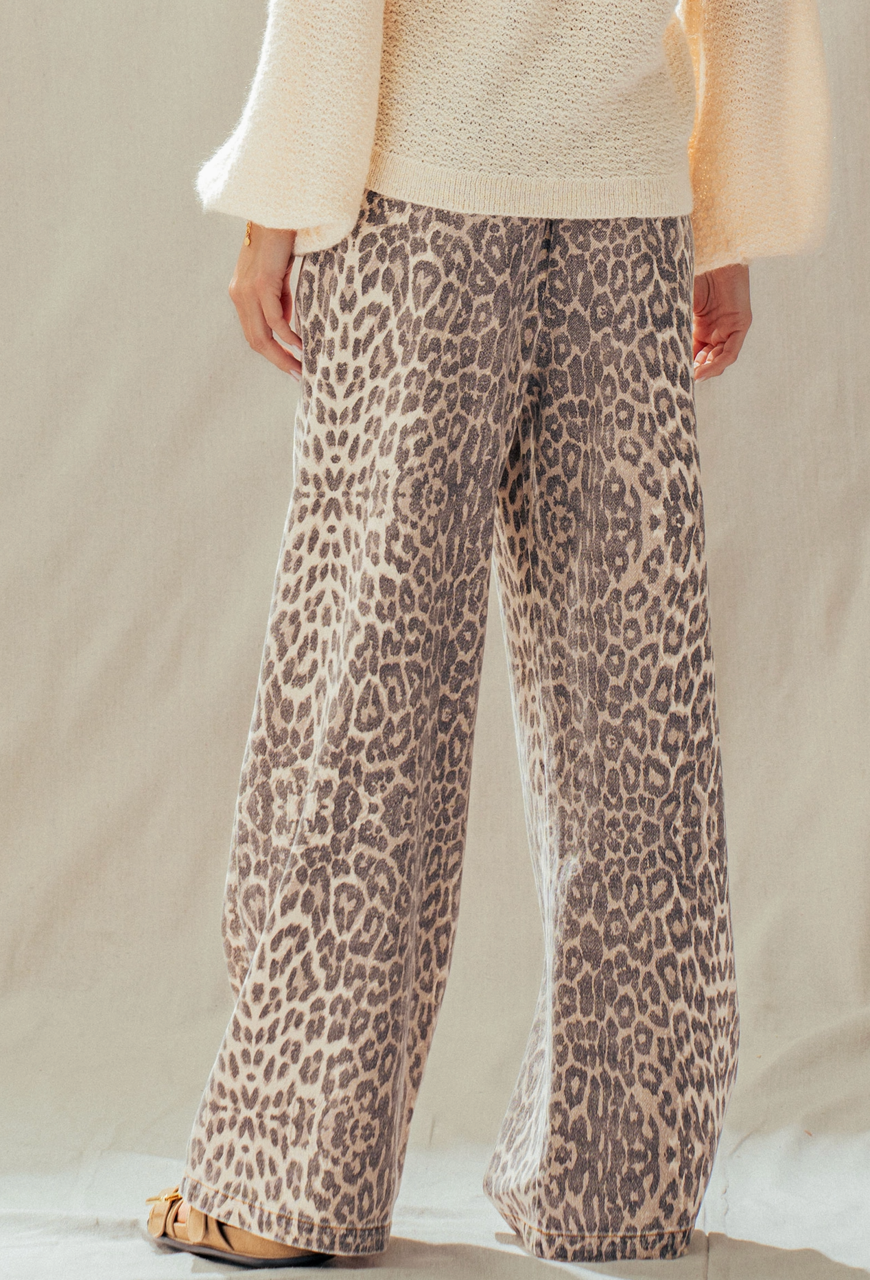 Urban Daisy Leopard Print Wide Leg Cotton Pant with Drawstring