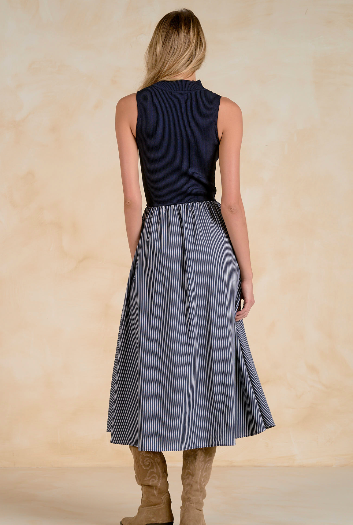 Elan Maxi Mock Neck Slvless Dress Navy and Black