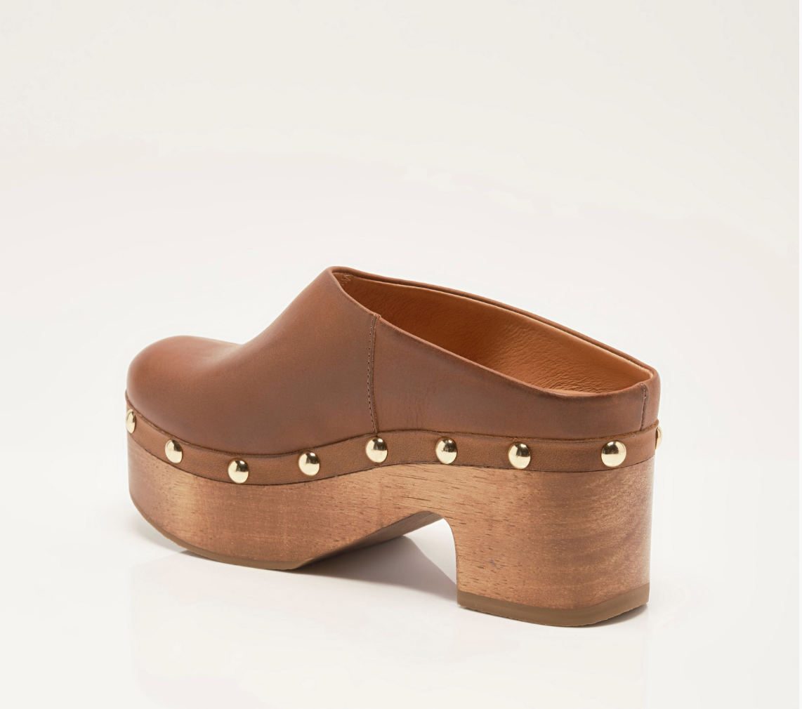 Free People Calli Clog in Milk Chocolate Leather