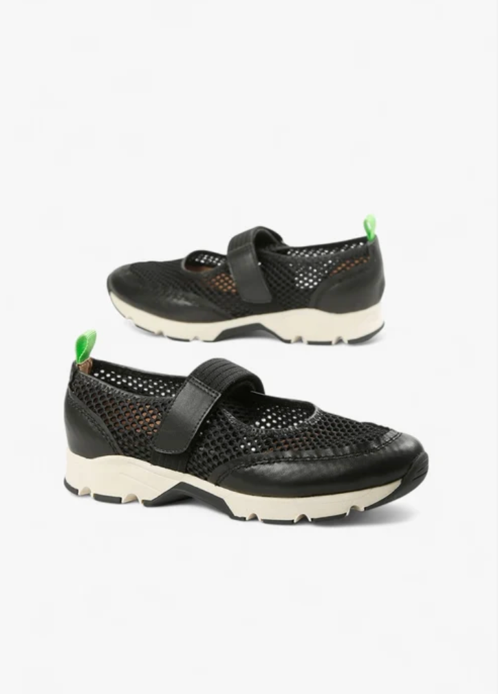 All Black MJ Mesh in Black