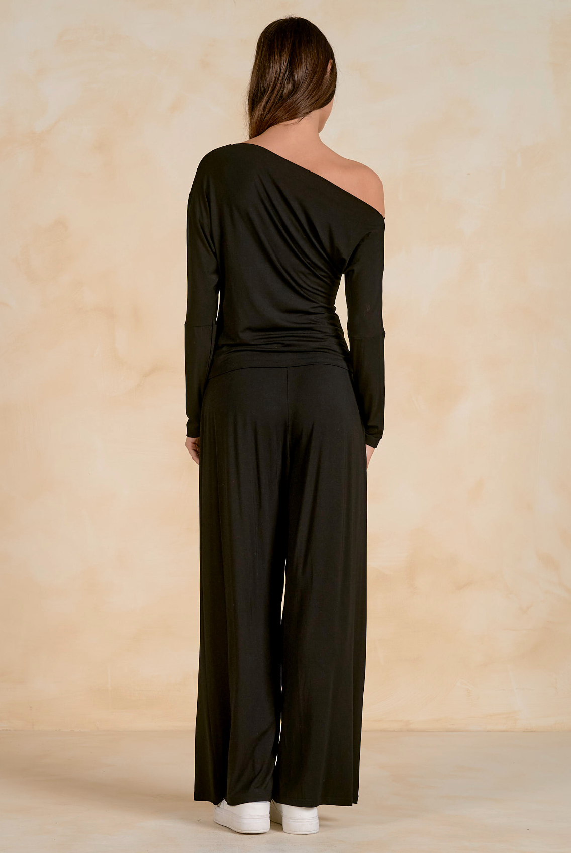 Elan Off Shoulder Top - Black