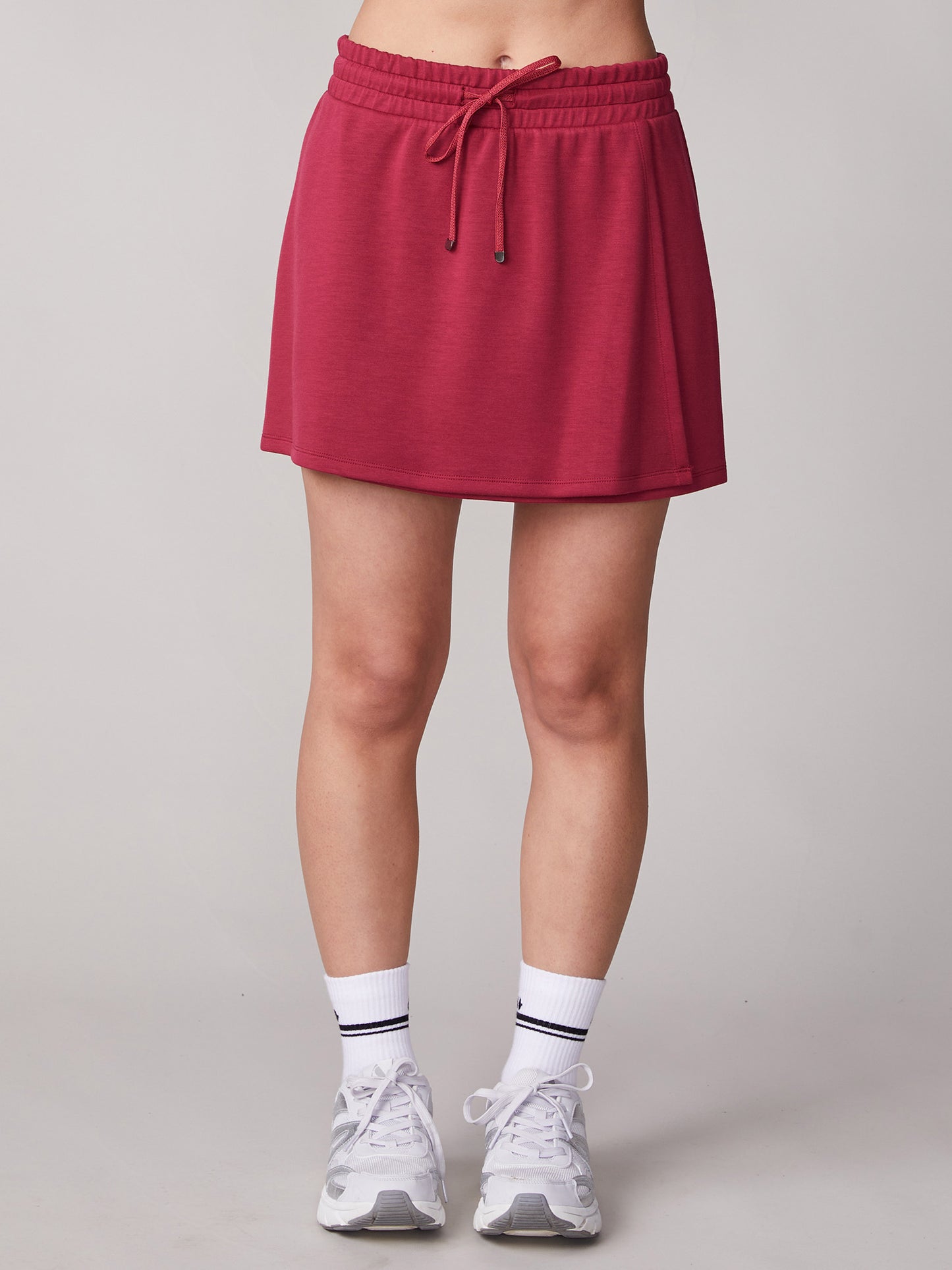 Thrive Societe Front Skort Rumba Red